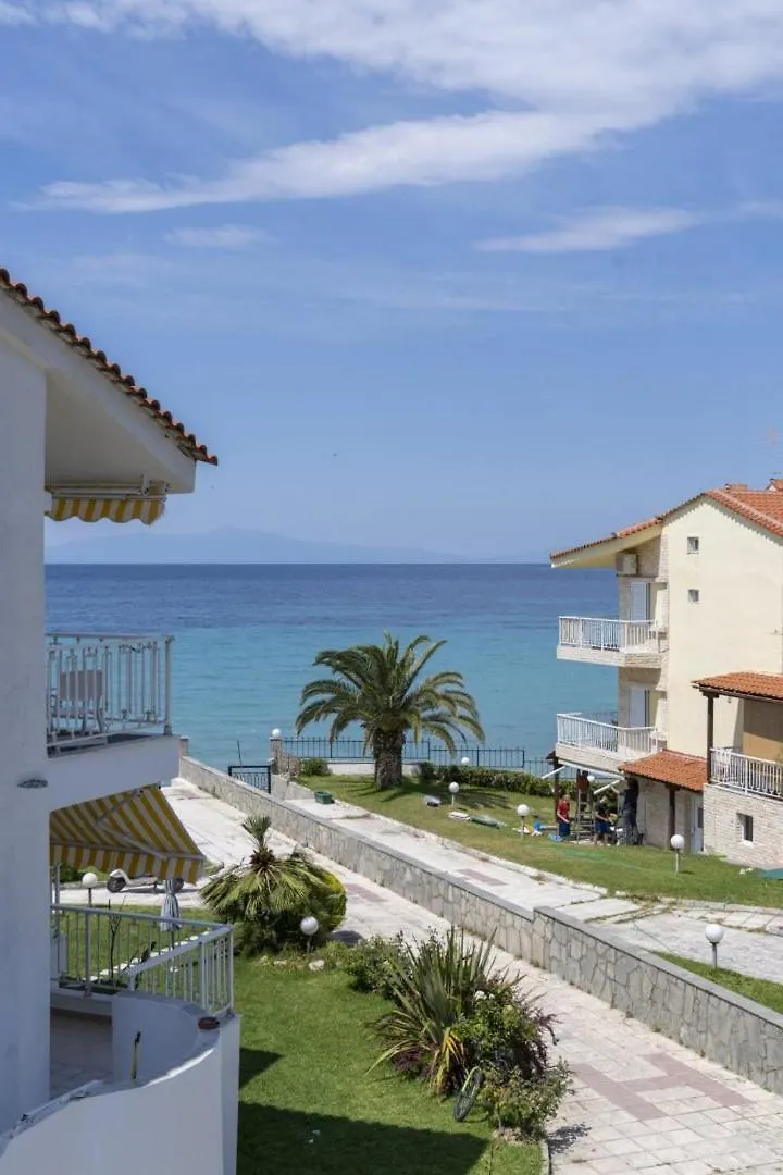 Euphoria Beachfront Holiday Home Kalandra