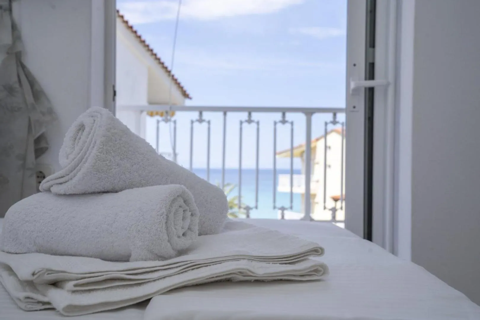 Euphoria Beachfront Holiday Home Kalandra Greece
