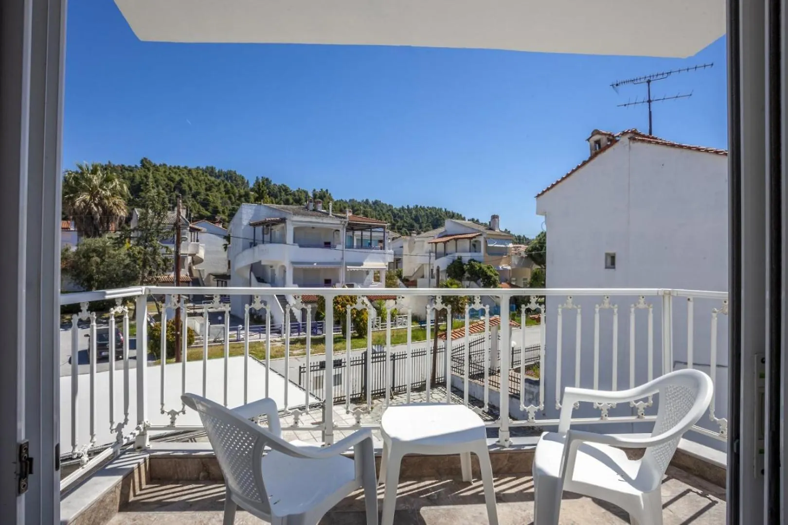 Euphoria Beachfront Holiday Home Kalandra